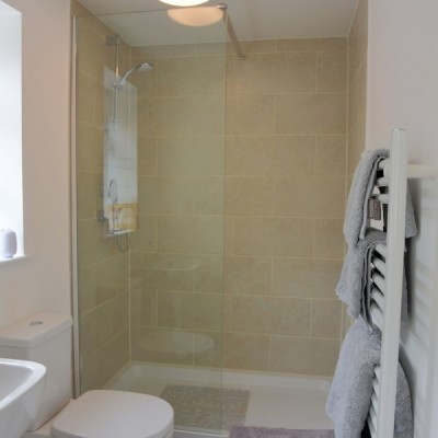 Bedroom 1 ensuite
