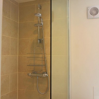 Bedroom 2 ensuite